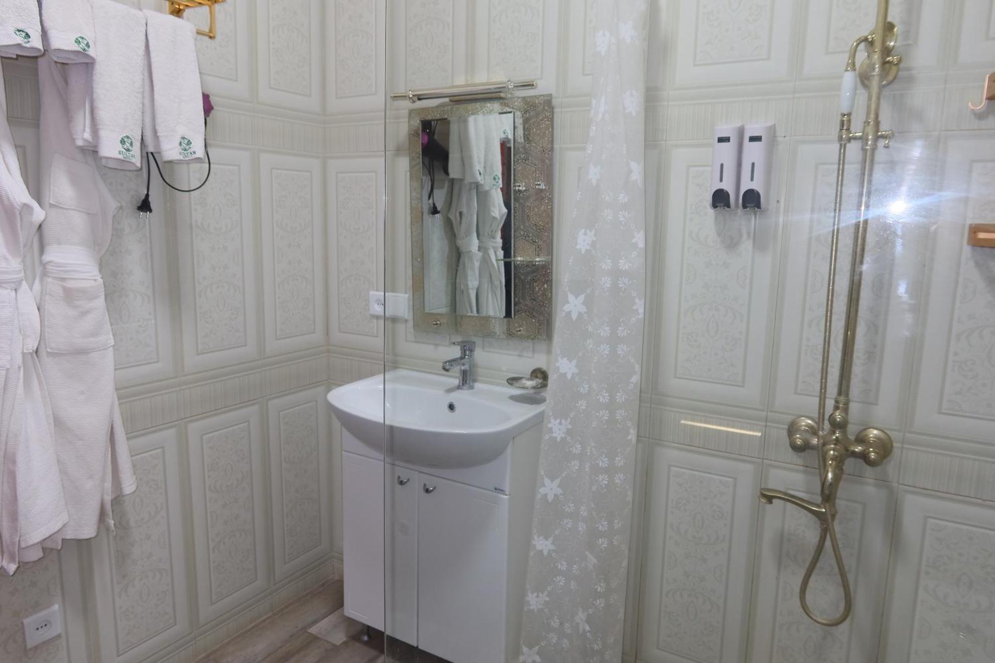 Hotel Sultan Kyzyl-Kia Zimmer foto
